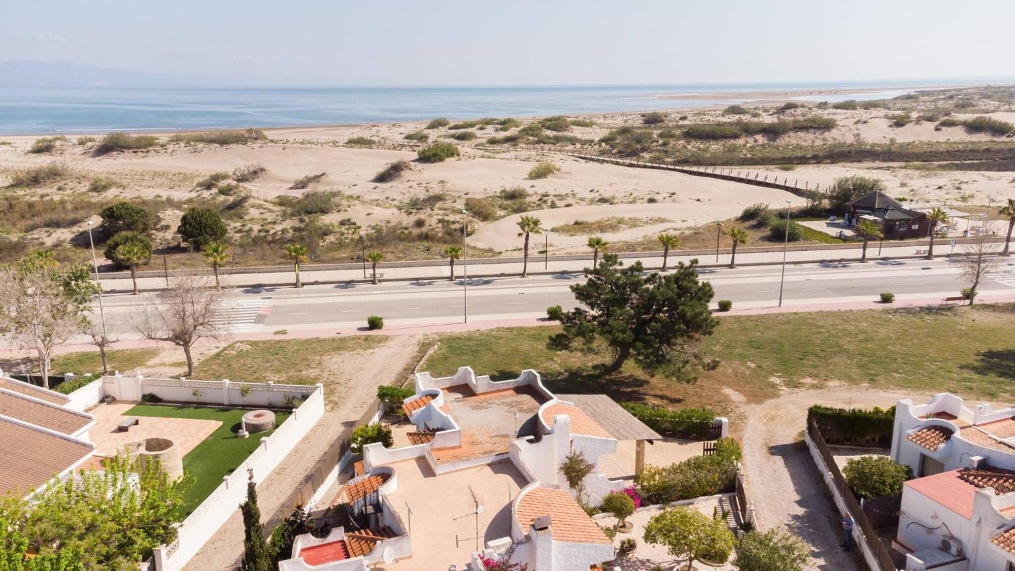Eusebio - Casa En Riumar Para 4 Personas Y En Primera Linia De Mar - Deltavacaciones Экстерьер фото